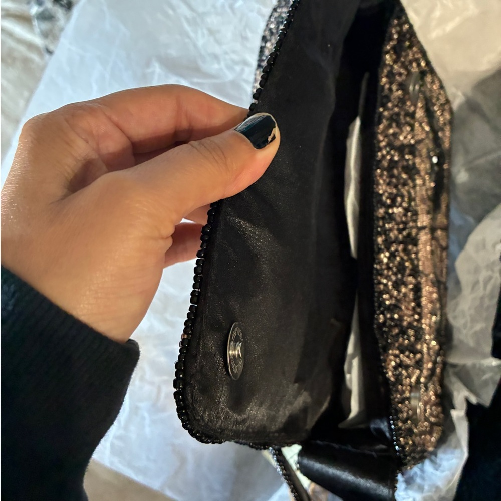 Beaded Bat Design Shoulder Bag View 5